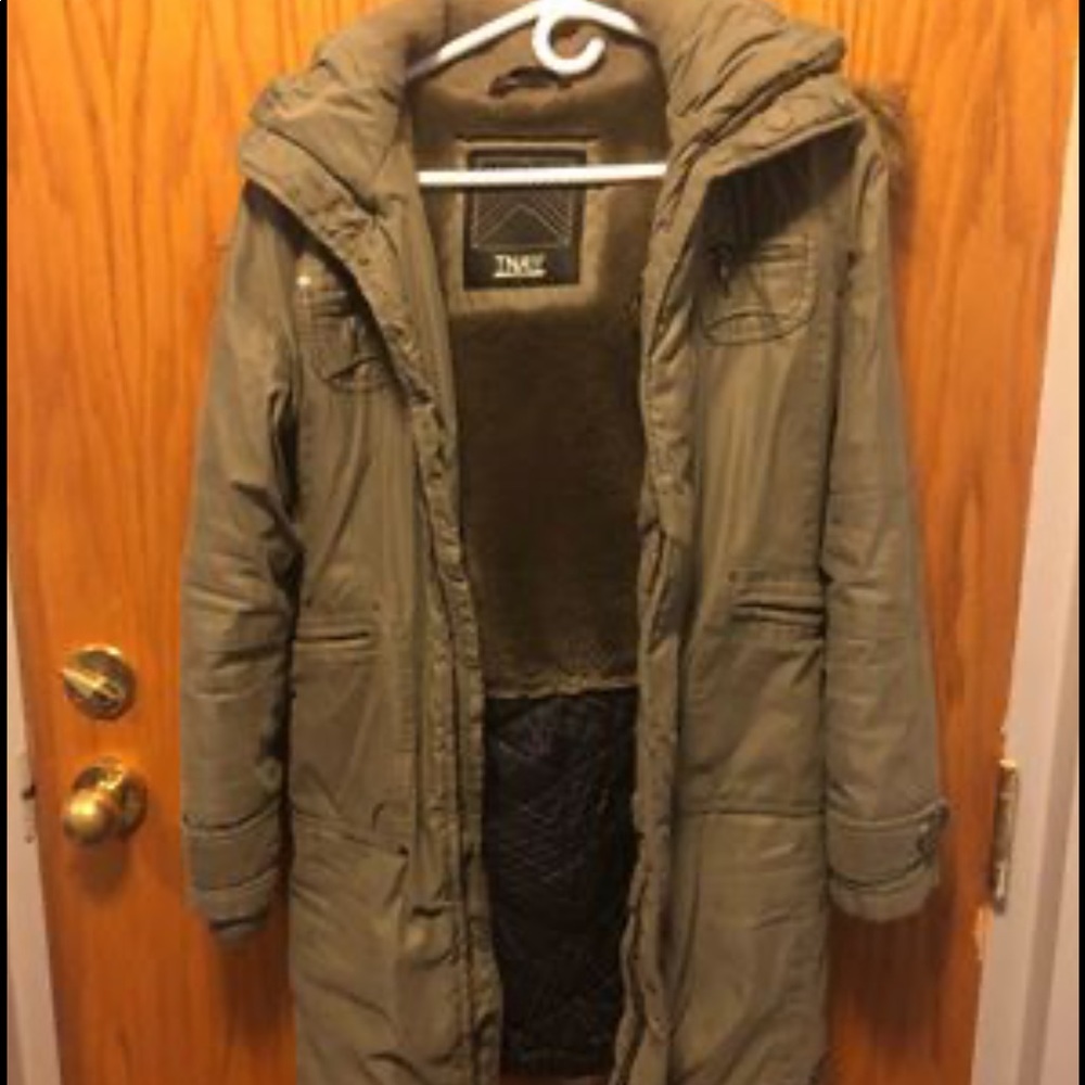 TNA Verbier Parka - Picture 2 of 3